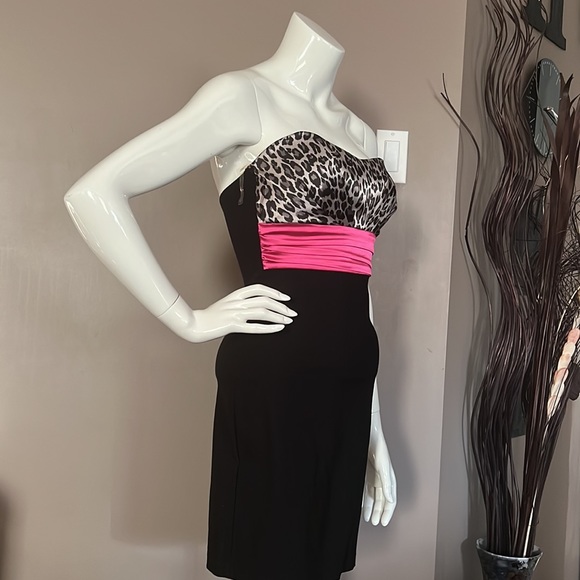 Leopard print mini dress - Picture 2 of 3